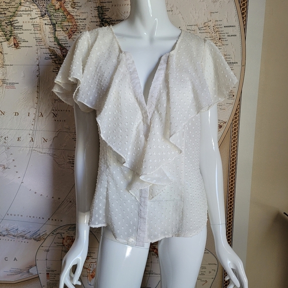 Vince Camuto off white boho ruffle blouse flowy cap sleeves fairy tufted dots 6 - Picture 1 of 11